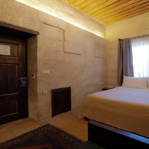 Hotel Tafana Cave & Stone Lodge cazare UErguep