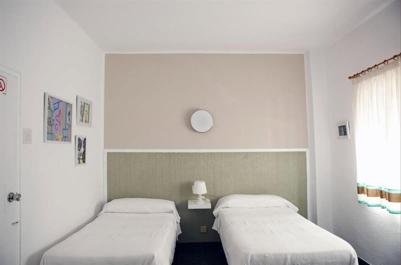 dal travel Malvarrosa Beach Rooms