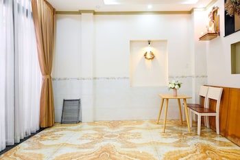 Huyen House