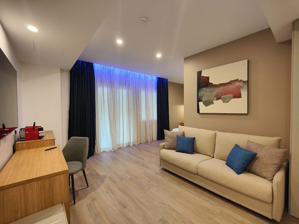 Carducci Art Guesthouse