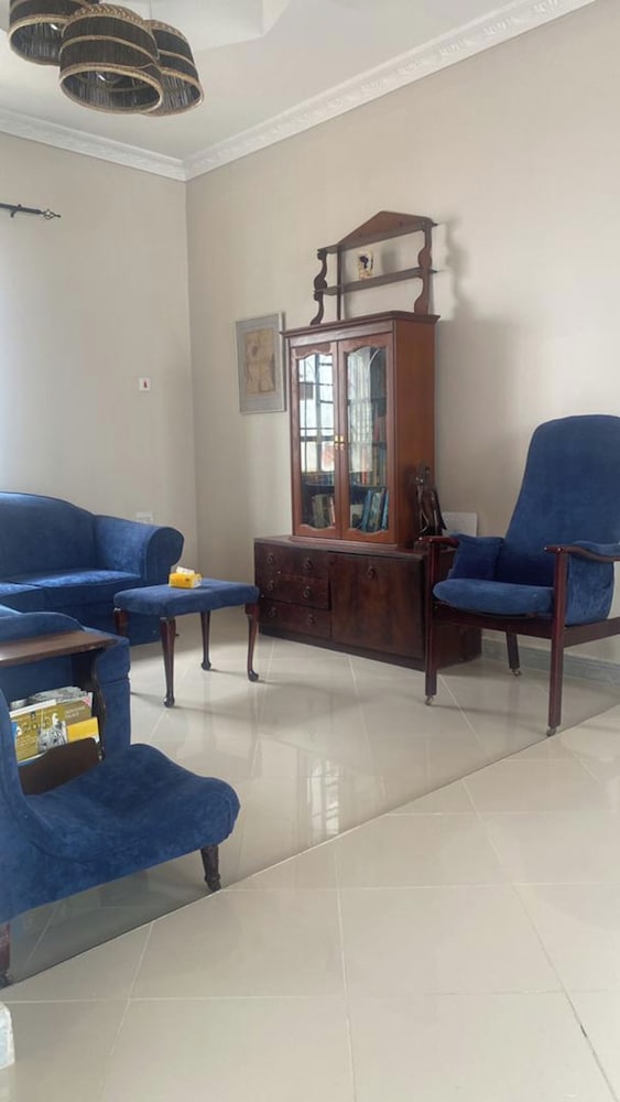 Hanaia House
