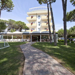 Hotel La Pineta cazare Lido di Jesolo