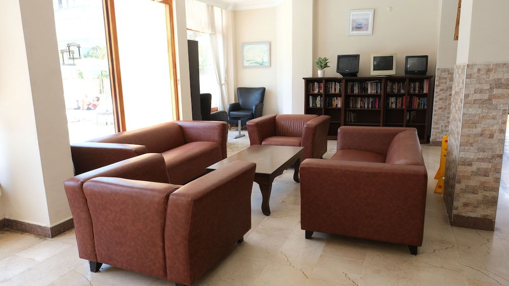 Isabella Aparthotel