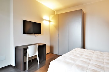 Venice Terminal Apartments & Suites