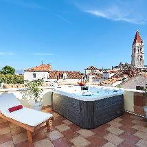 Hotel Palace Derossi cazare Trogir