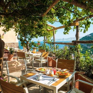 Hotel Villa Carlotta cazare Minori