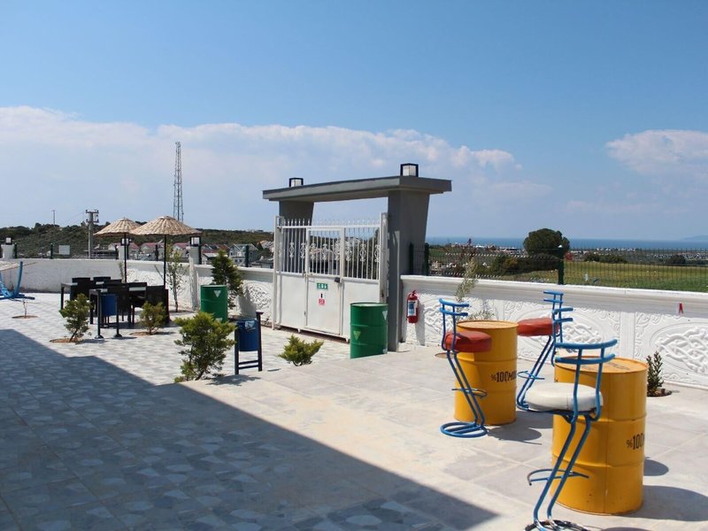 Mavi Restaurant & Apartments 3