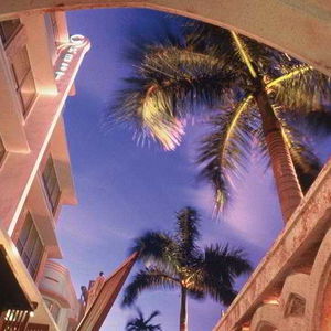 Sejur Crest Hotel Suites vacanta Miami Beach