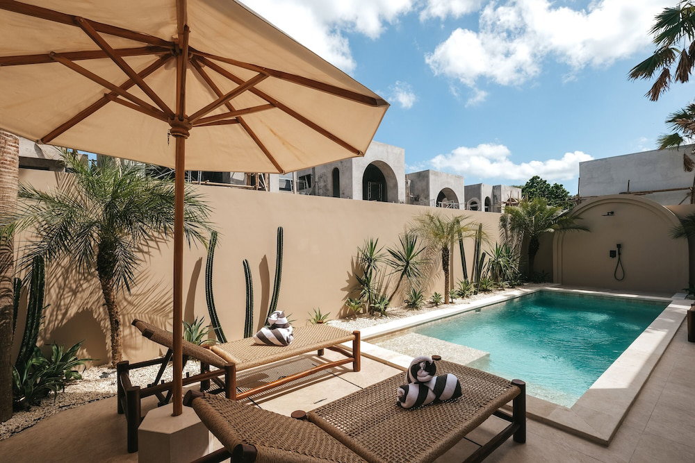 Hotel Limón & Cello Villa