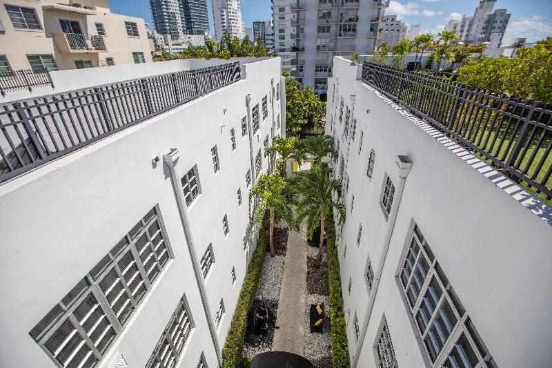 Hotel Lincoln Arms Suites