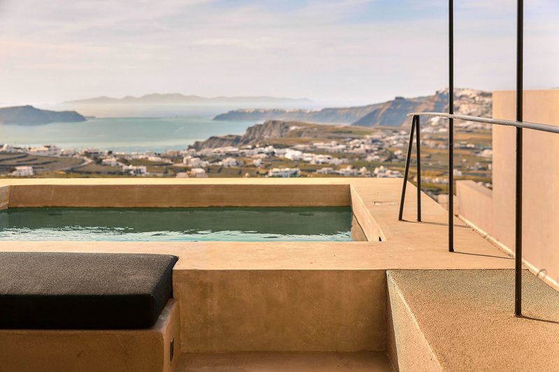 Hotel Enorme Eos Santorini