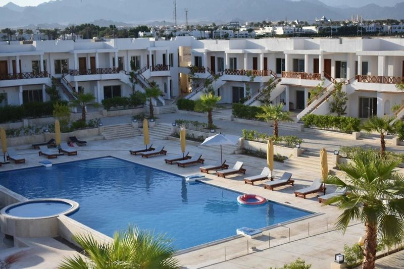 A Residence - Superior One Bedroom Aparthotel