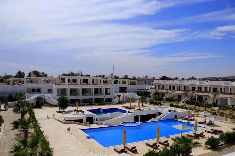 A Residence - Superior One Bedroom Aparthotel