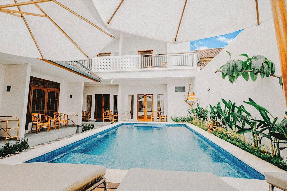 Hotel Turtle Shelter Guest House