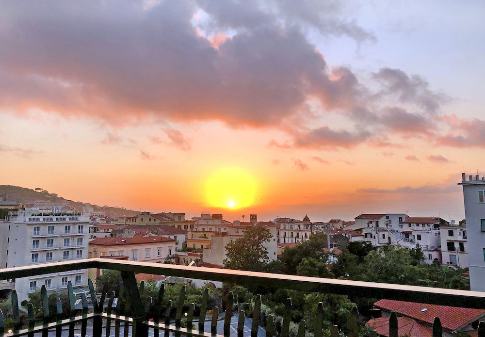 Hotel Sunset Home Sorrento