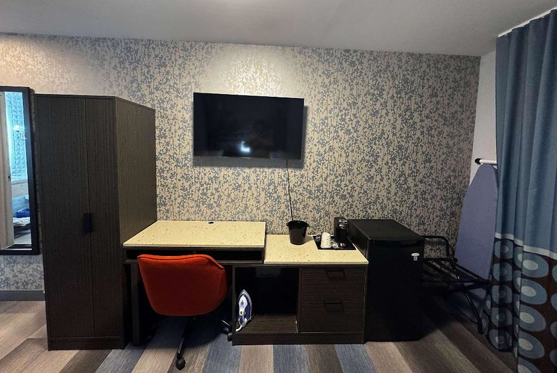 Super 8 By Wyndham Brooklyn Fulton Street Broadway Junction