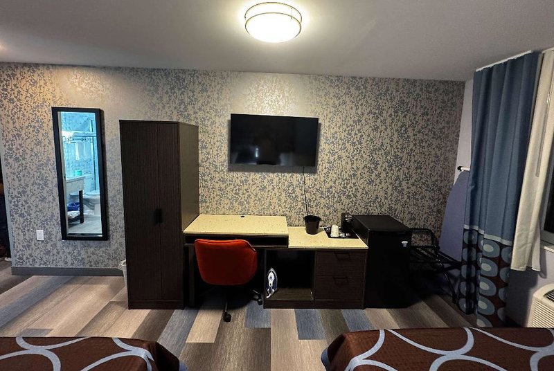 Super 8 By Wyndham Brooklyn Fulton Street Broadway Junction