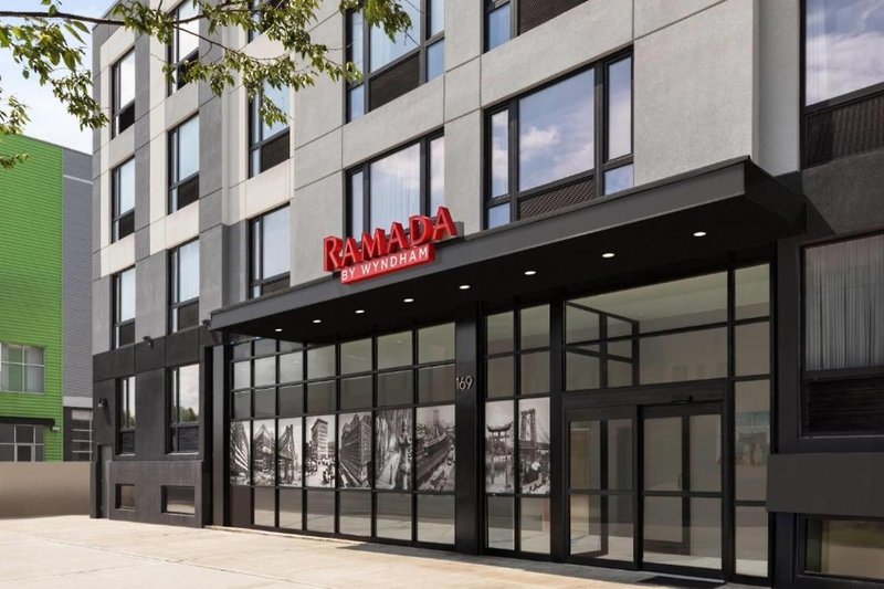 Hotel Ramada By Wyndham Brooklyn Empire Blvd