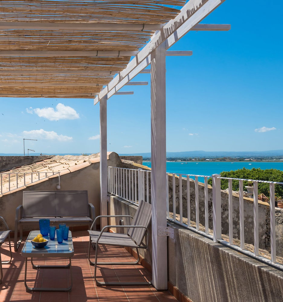 Hotel Aretusa Apartments By Wonderful Italy