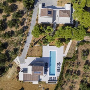 Sejur Akrotiri Suites vacanta Kounopetra