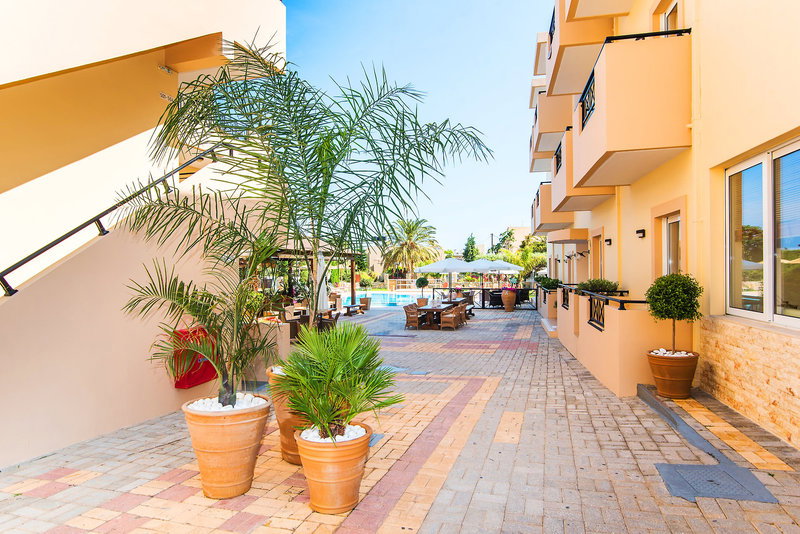 Hotel Mirage Studios