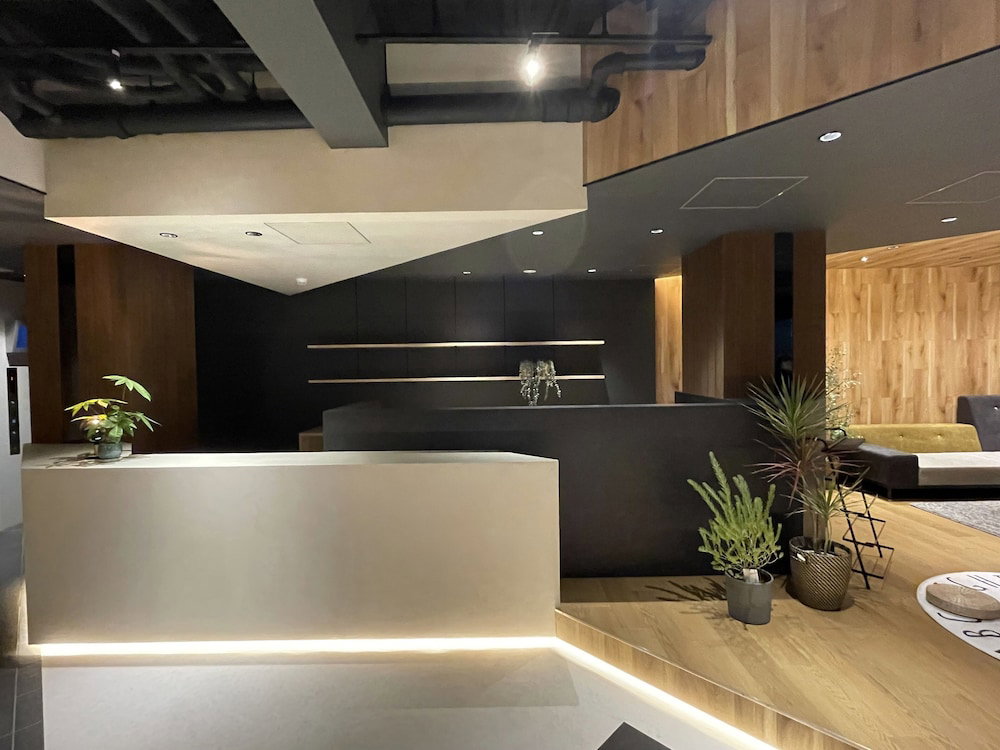 R Hotel Namba