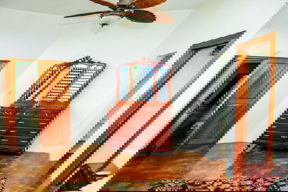 Hotel Sunshine Lodge- Your Home Away From Home