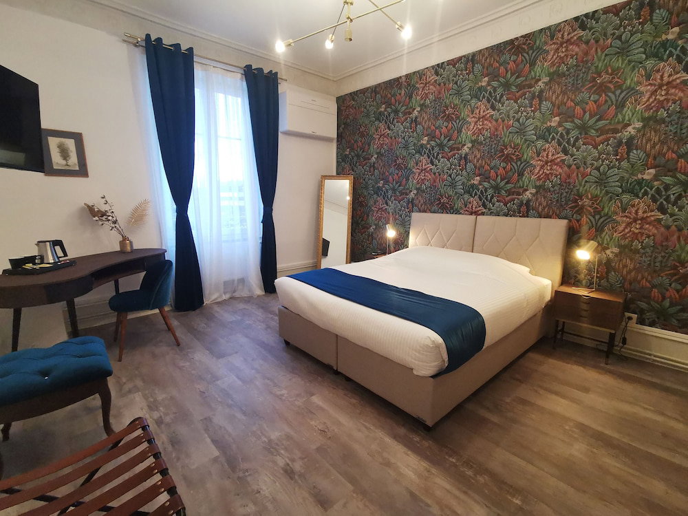 Hotel Colmar Suites