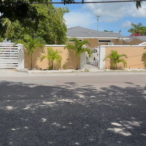 Hotel Sandelwood Studios cazare Nassau