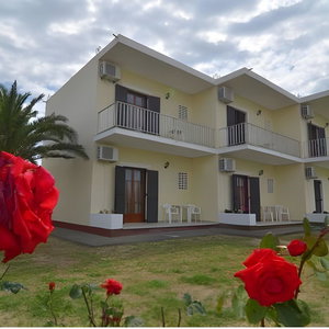 Hotel Megali Beach Nikos cazare Sidari
