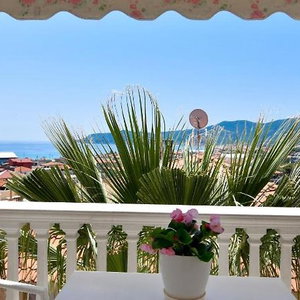 Hotel Haus Despina cazare Sarti