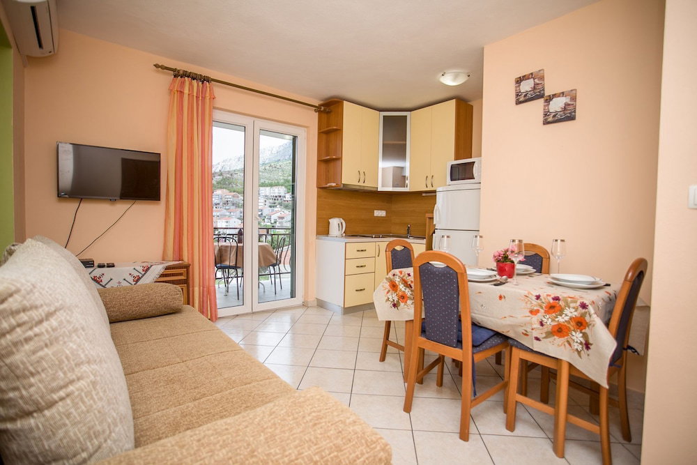 Hotel Apartments Petar