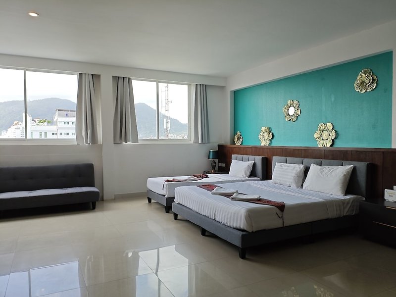 Hotel Sereneburi Patong Hotel
