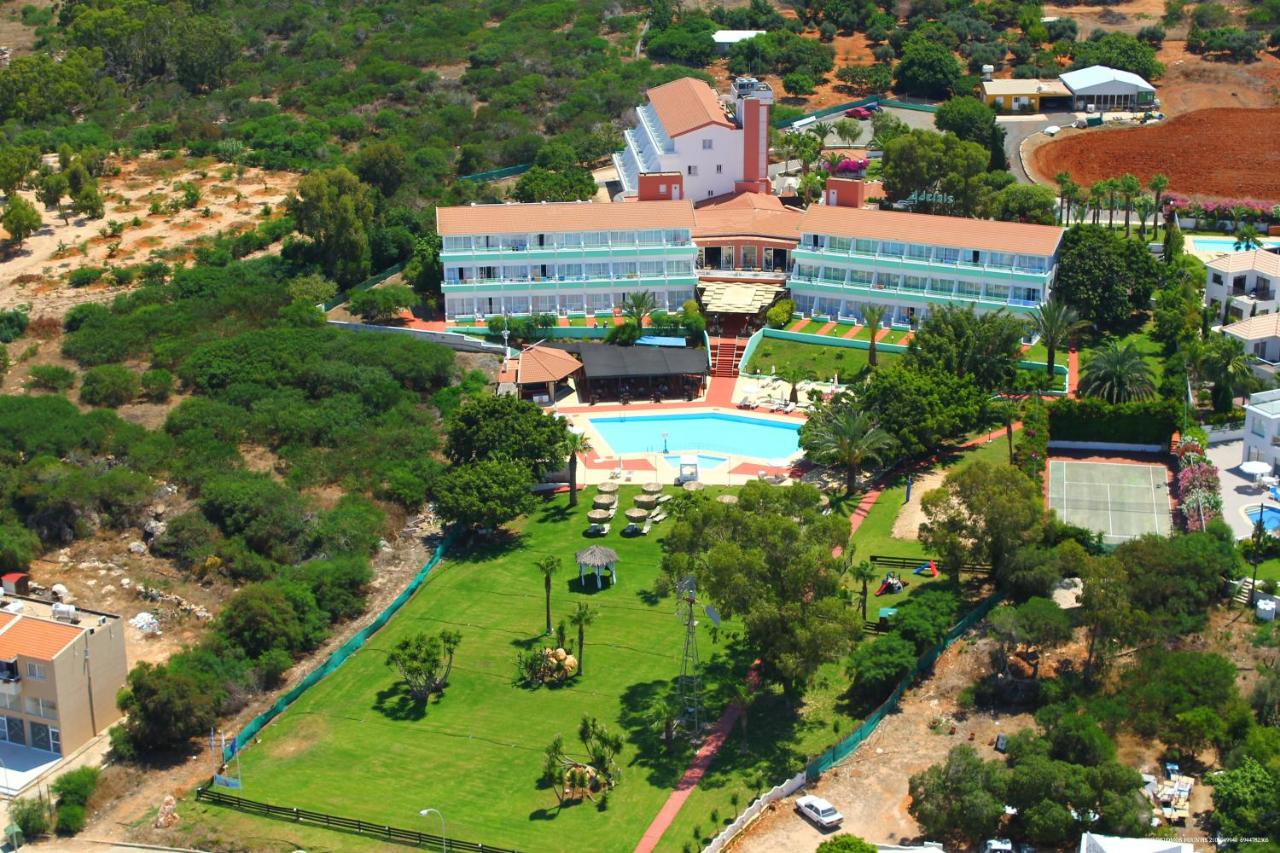 Hotel Adelais Bay Hotel