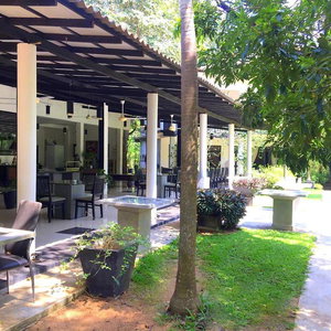 Sejur Flower Garden Eco Village vacanta Sigiriya