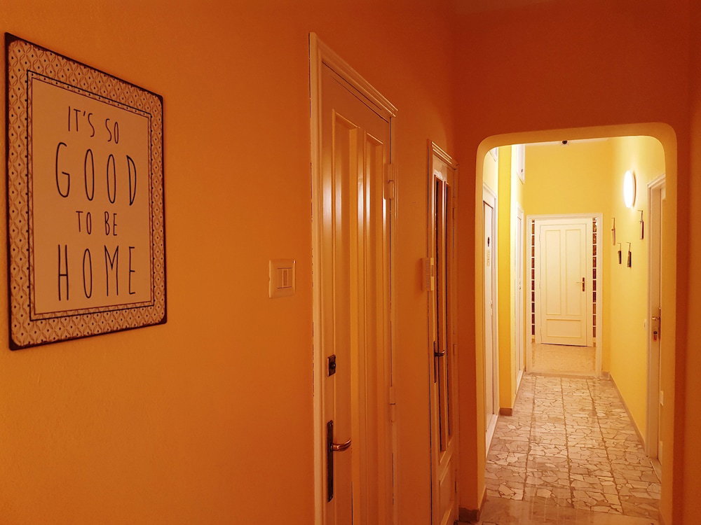 La Coccinella Rooms Self Check-In