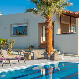 Hotel Villa Chrysalida cazare Skaleta