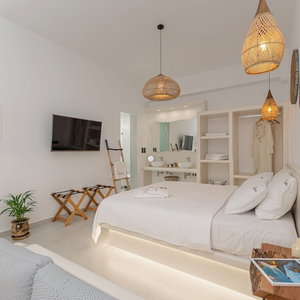 Sejur Adama's Suites Naxos vacanta Naxos