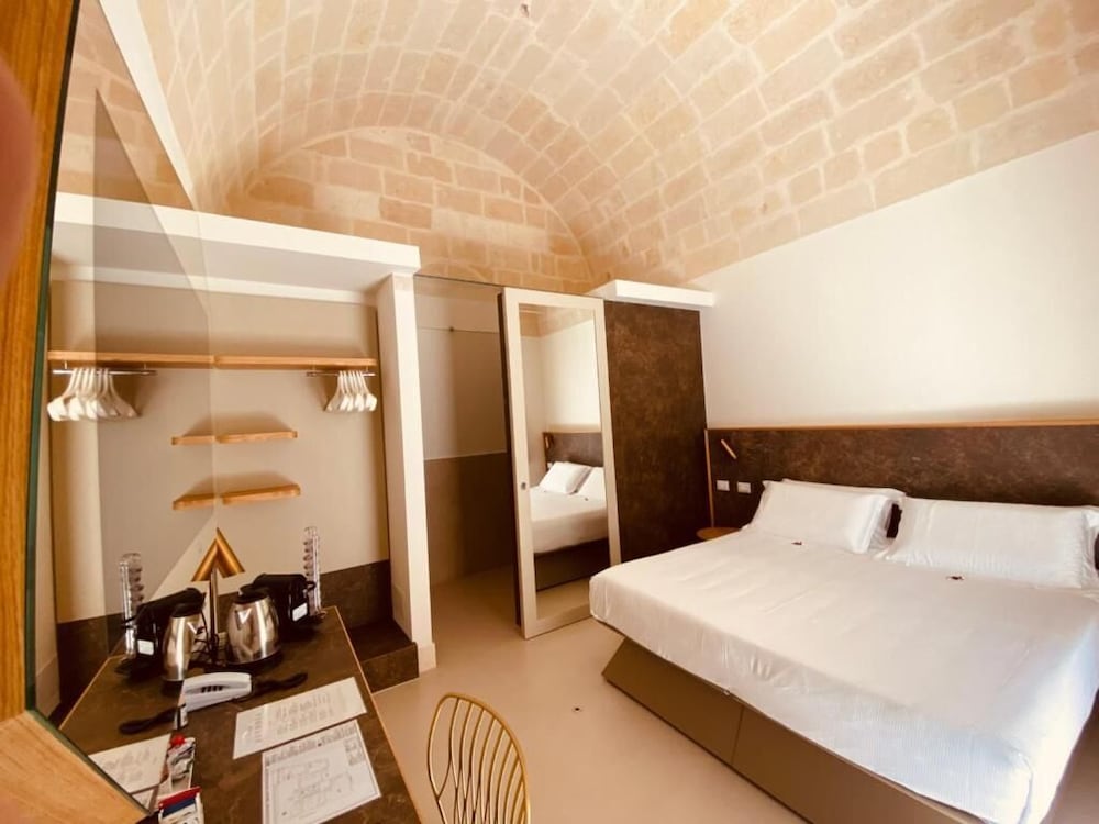 Euvodia Luxury Rooms