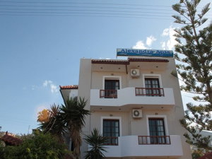 Hotel Alexandra Apartments cazare Stalis
