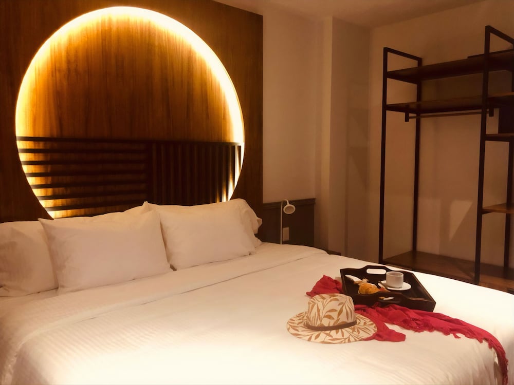 Hotel Singular Joy Downtown Residences