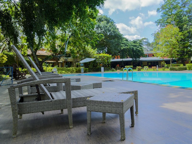 Miridiya Lake Resort