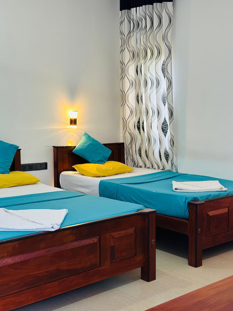 Hotel Blue Sky Hotel Yala