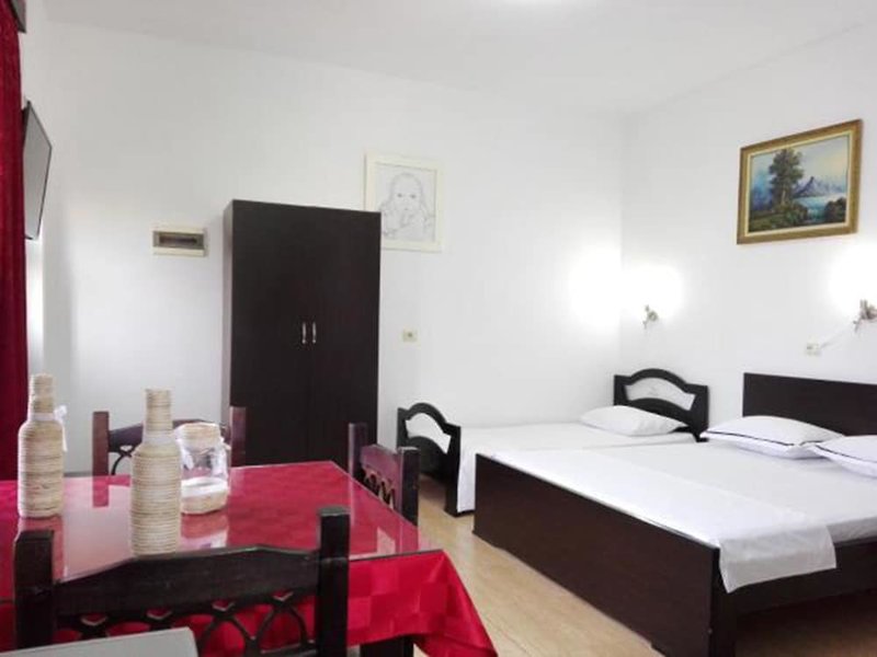 Kuburi Hotel