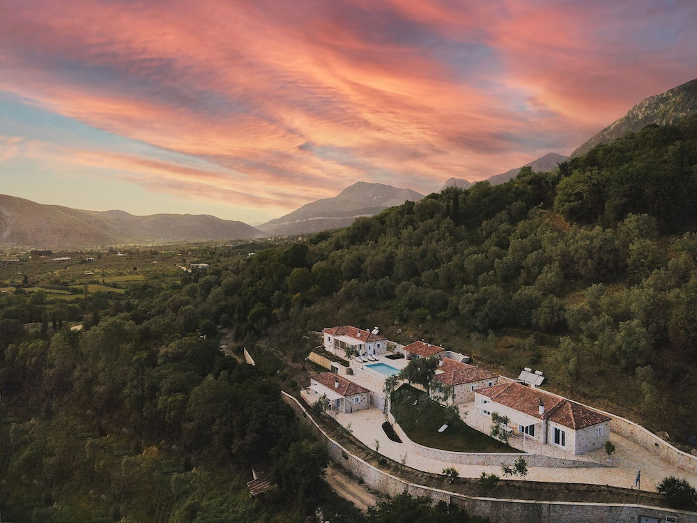 Hotel Astrali Stone Villas