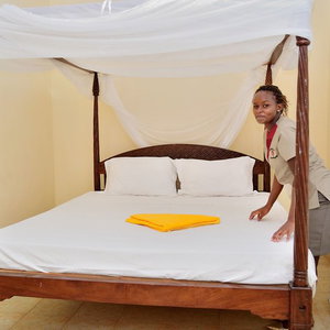 Hotel Maasai Beach House cazare Mombasa