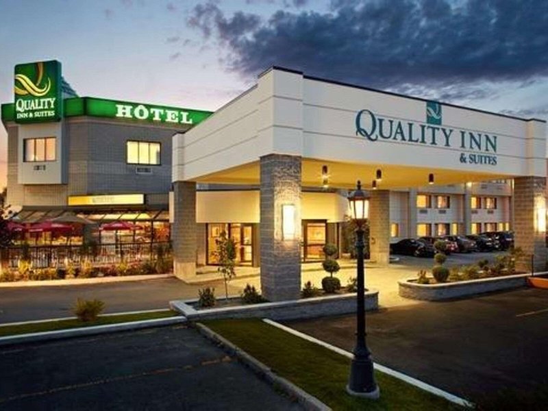 Hotel Spark By Hilton Montreal Brossard
