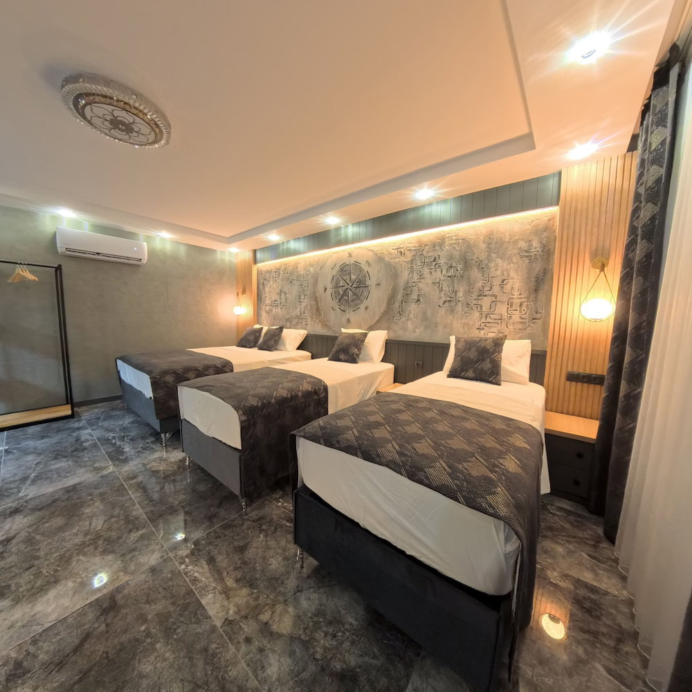Hotel Tikir House