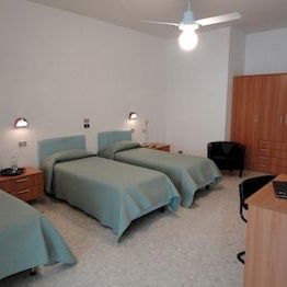 Sejur Hotel Riviera vacanta Bari