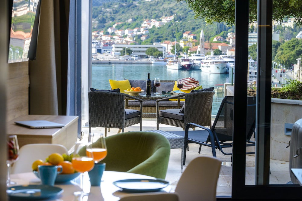 Hotel Adriatic Deluxe Apartments